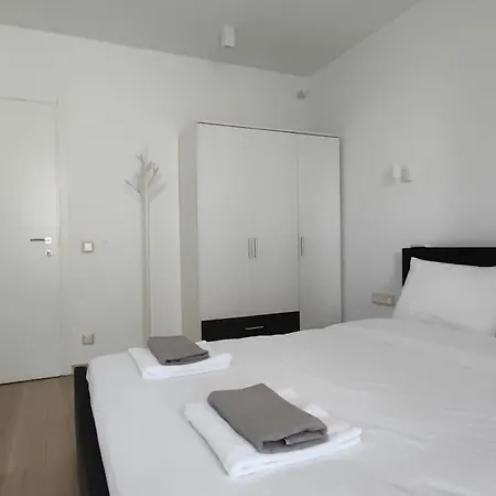 Appartement The Courtyard 2bdrm Sofia